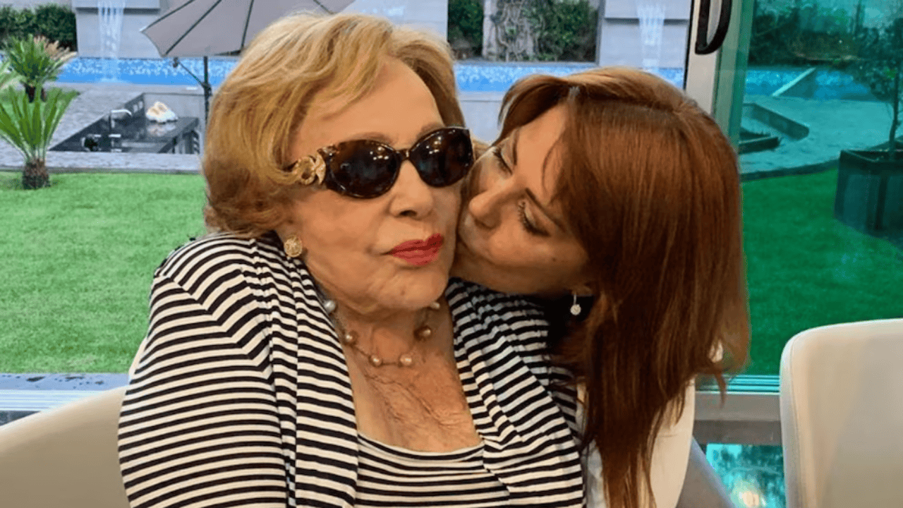 Alejandra Guzmán comparte detalles sobre los últimos minutos de Silvia Pinal