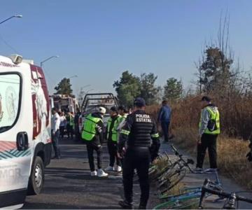 Conductor atropella a peregrinos en bicicleta; dos se encuentran graves