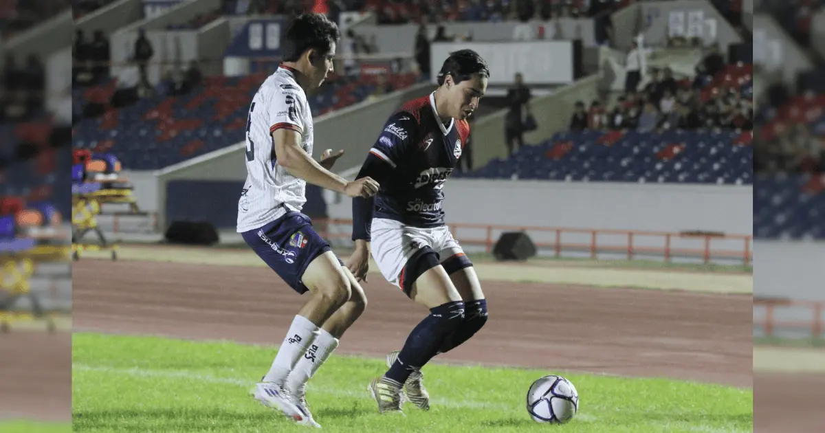 Cimarrones pone un pie en la final de la Liga Premier AP24