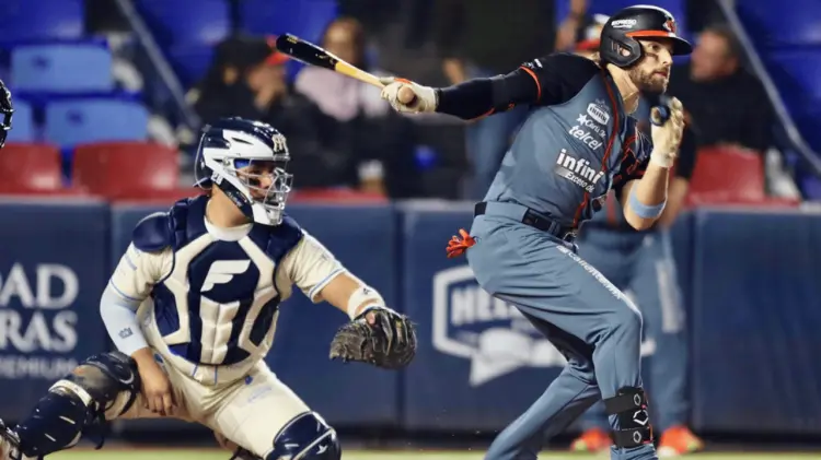 Luis González logró la carrera que definió el juego. (Foto: Naranjeros de Hermosillo)
