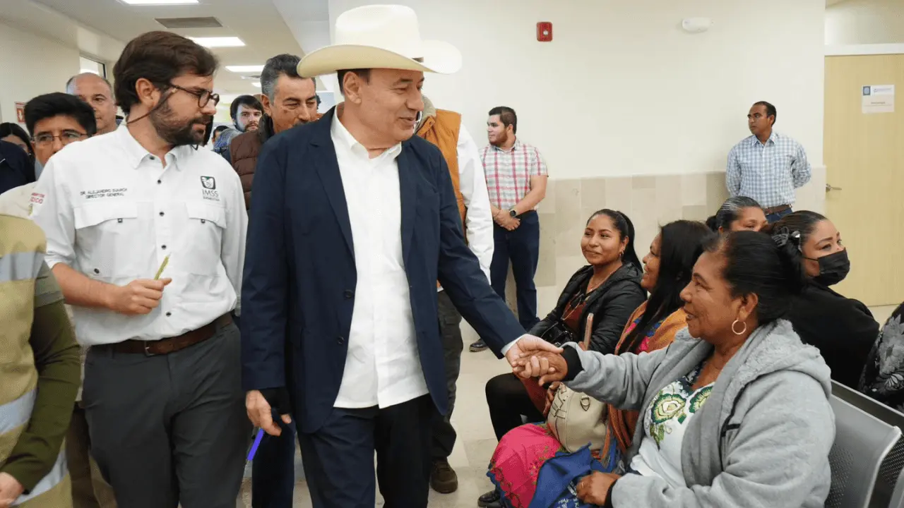 Alfonso Durazo garantiza mejores condiciones para personal de salud