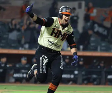 Hermosillo remonta en extrainnings y deja tendidos a Guasave