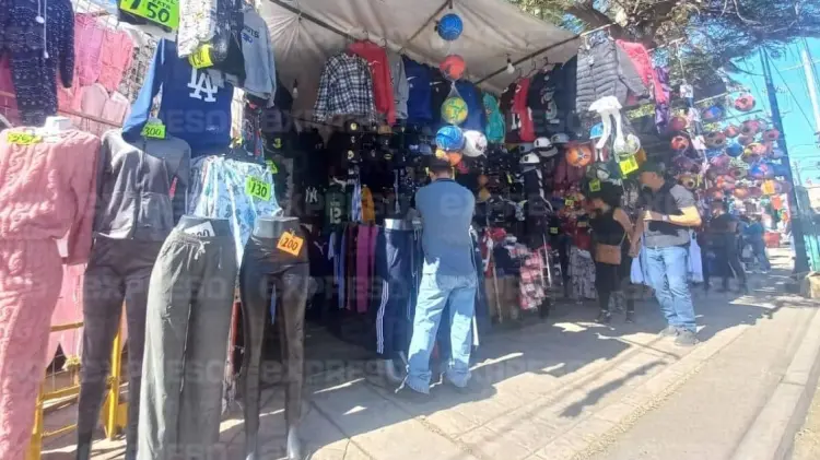 Este año los comerciantes fueron reubicados en el parque El Mundito. (Foto: Jorge Flores/EXPRESO)