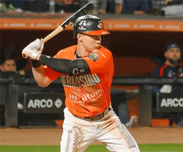 Naranjeros completan su quinta barrida; derrotan a Guasave en su tercer juego