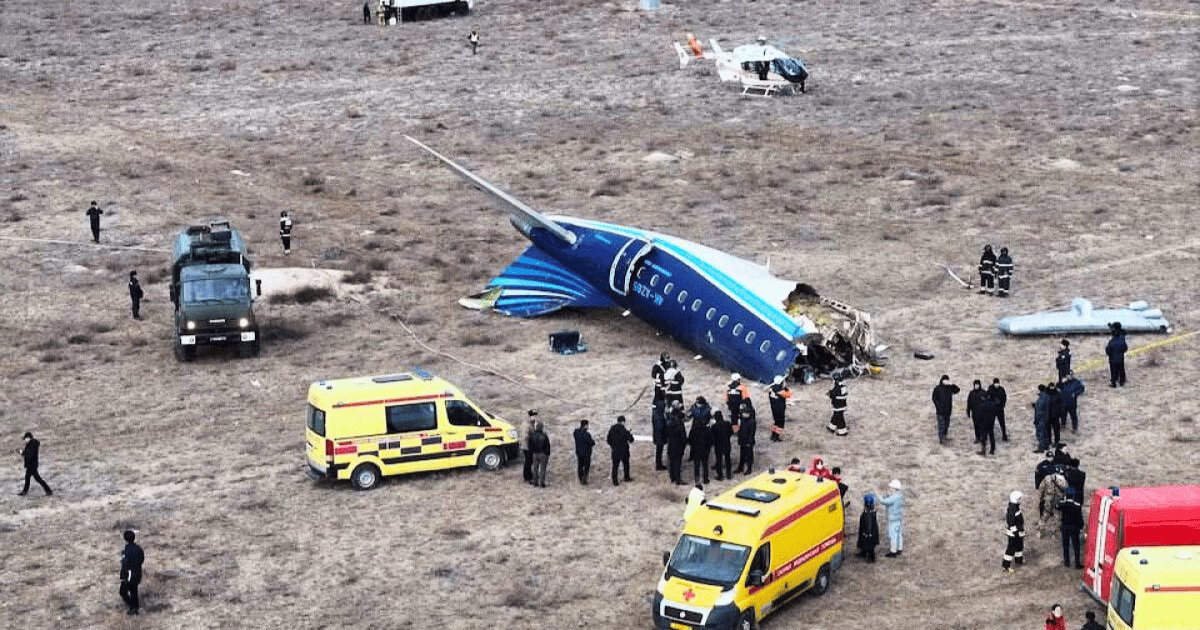 Tragedia navideña: avión de Azerbaijan Airlines se estrelló en Kazajistán