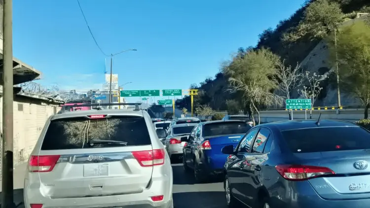 Nogales es uno de los más importantes cruces a EU. (Foto: Especial/EXPRESO)