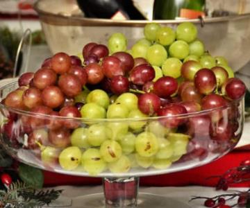 Cena de Año Nuevo: ¿es mejor comer uvas verdes o moradas?