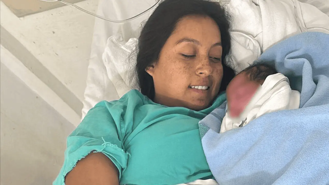 Nace el primer bebé de 2025 en hospital del IMSS Guaymas