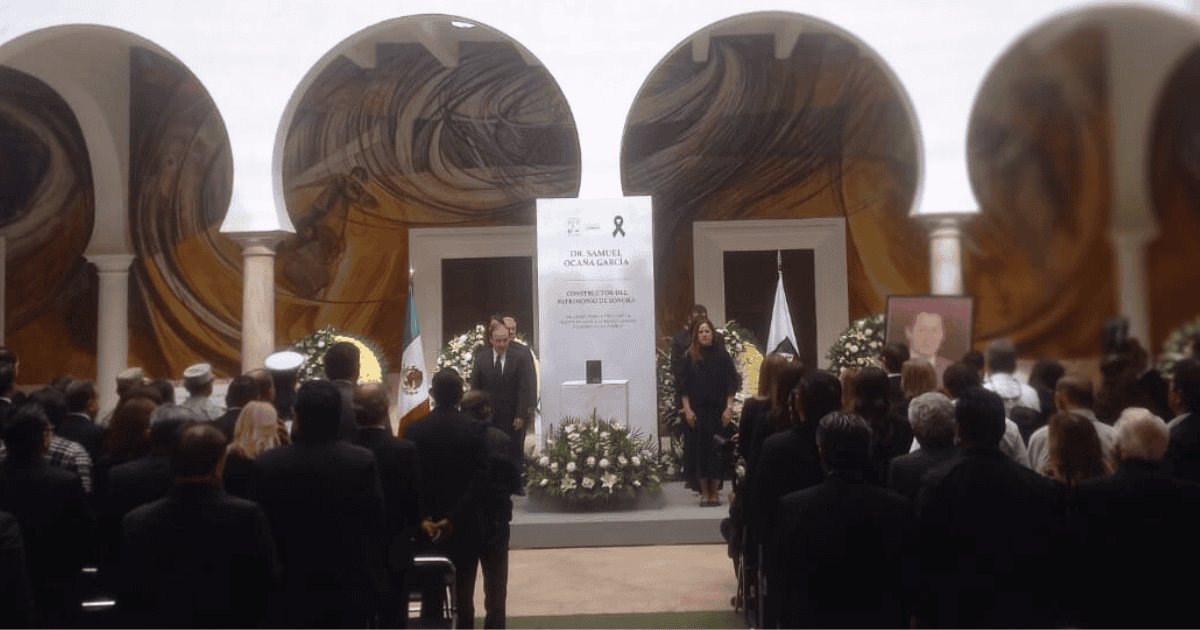 Despiden a Samuel Ocaña con homenaje póstumo en Palacio de Gobierno