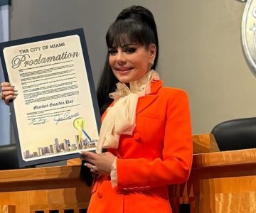 Maribel Guardia presume su día oficial en Miami