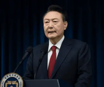 Agentes anticorrupción intentan arrestar al presidente suspendido Yoon Suk Yeol