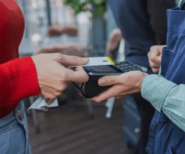 Propina en restaurantes es voluntaria, reitera Profeco