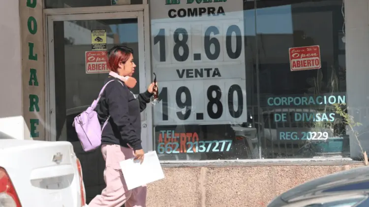 Las remesas de noviembre sumaron 5 mil millones de dólares. (Foto: Jesús Ballesteros / EXPRESO)