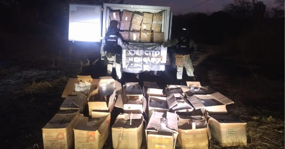 Aseguran camión cargado con mil 400 kilos de metanfetamina en Culiacán