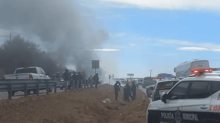 El despliegue tuvo lugar a la altura del Cerro de la Virgen. (Foto: Jorge Flores/EXPRESO)