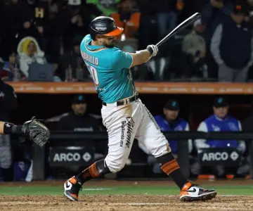 Naranjeros vuelve a remontar ante Yaquis y pasan a la semifinal