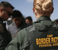 Arizona: Cuatro ciudadanos mexicanos quedan arrestados por reingreso a USA