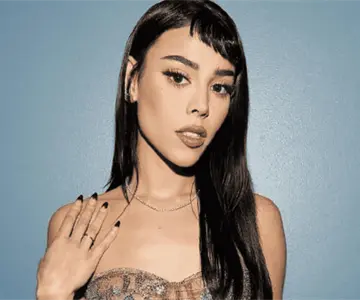 Infancia de Danna Paola revelada por una excompañera de primaria