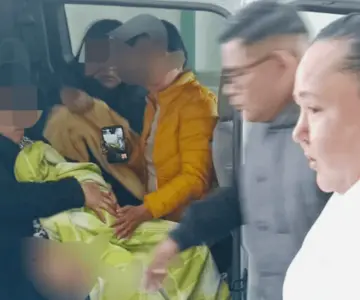 Mujer da a luz en su auto en la colonia Palo Verde