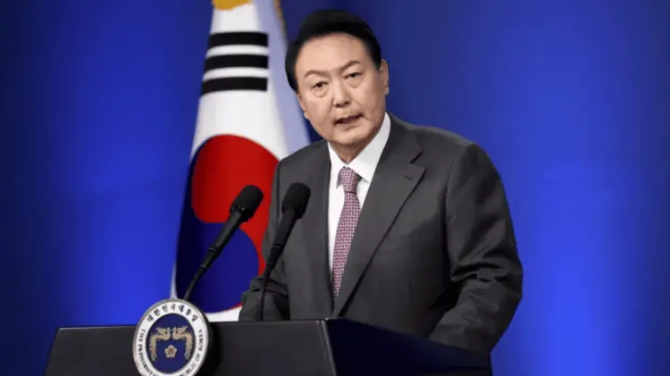 Yoon Suk Yeol es investigado por insurrección tras declarar la ley marcial. (Foto: Especial/EXPRESO)