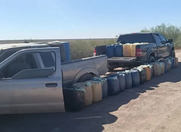 Detienen a cuatro personas con contenedores de hidrocarburo en Navojoa. 
