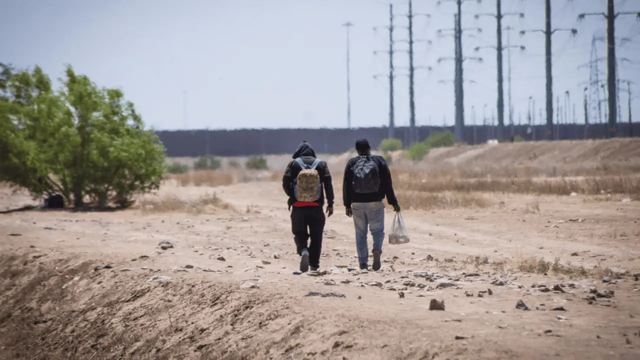 Más de 700 mil mexicanos residen en el extranjero; 79% en Estados Unidos