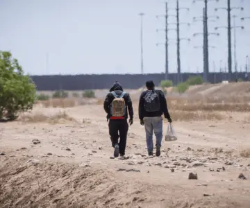 Más de 700 mil mexicanos residen en el extranjero; 79% en Estados Unidos