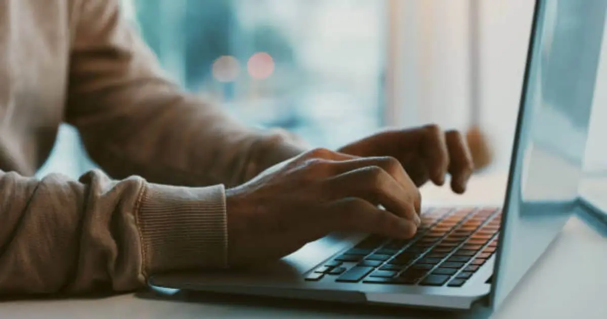 Trabajos que podrían desaparecer en los próximos 5 años por la IA