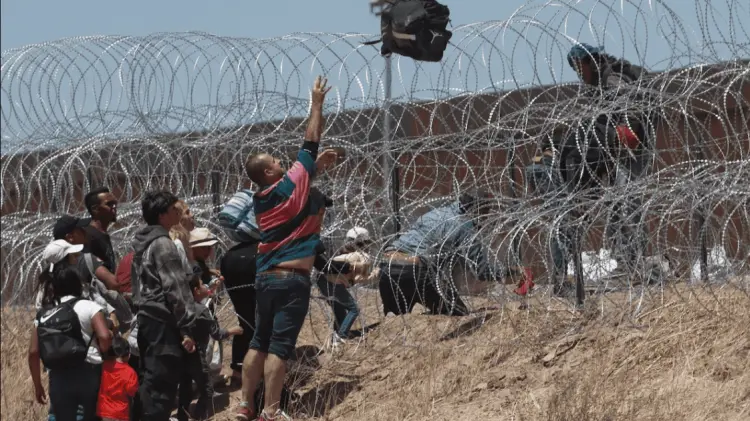 El número de migrantes mexicanos bajó de 69 mil a 25 mil en diciembre de 2024. (ESPECIAL/EXPRESO)