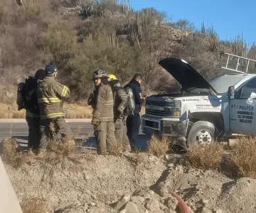 Incendio en pipa de gas alertó a bomberos en el bulevar Morelos final