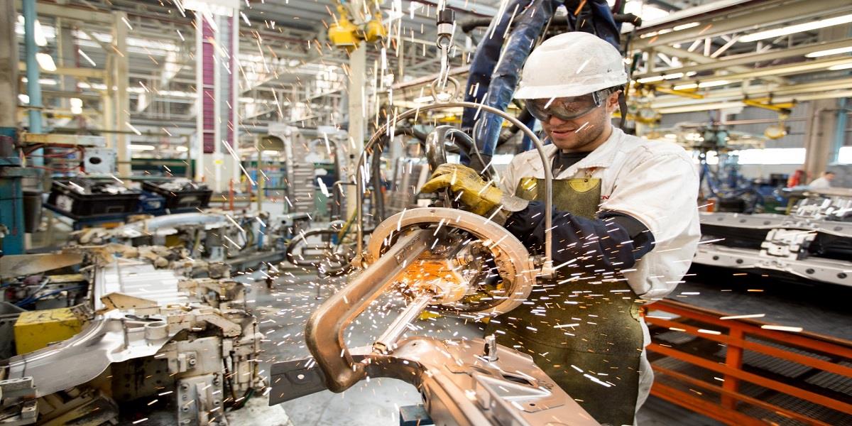 Industria en México continúa en ascenso