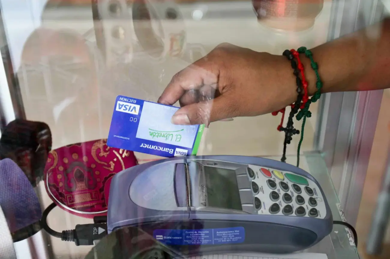 Aumentan 73% los cargos no reconocidos en tarjetas
