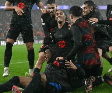 Barcelona arma épica remontada