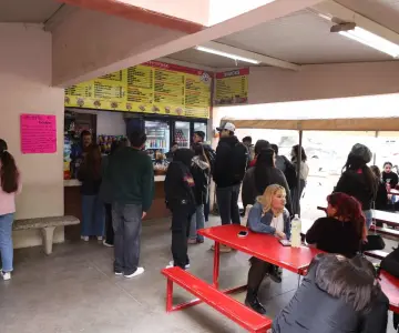 Cafetería Navarro becará de nueva cuenta a estudiantes foráneos