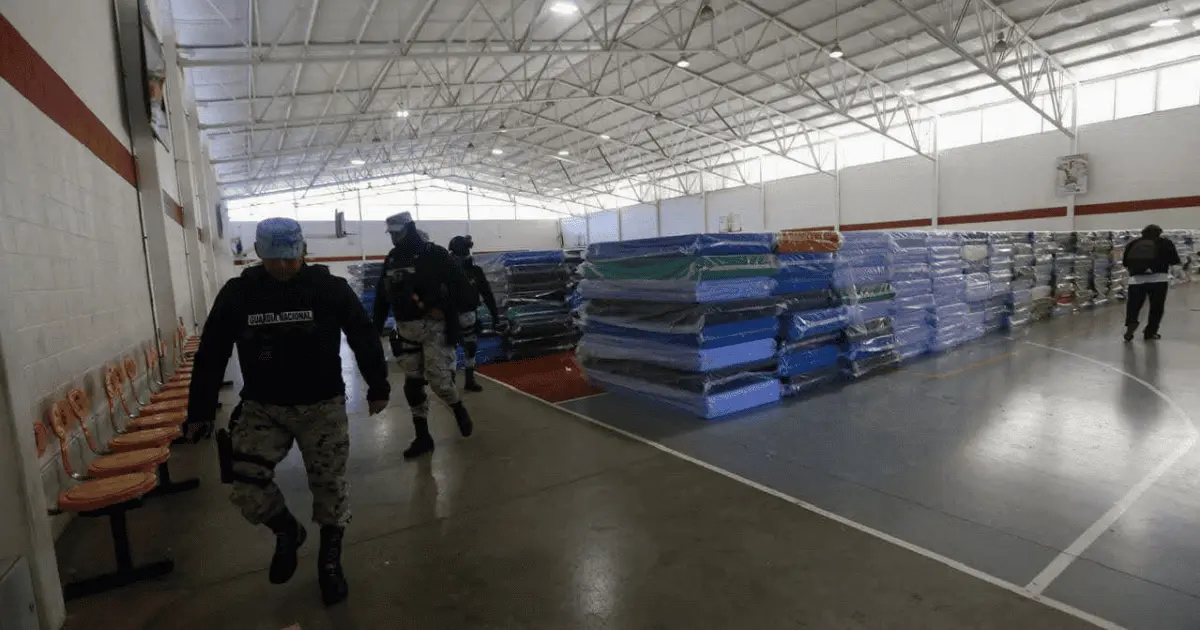 Habilitan albergue para connacionales deportados en Nogales