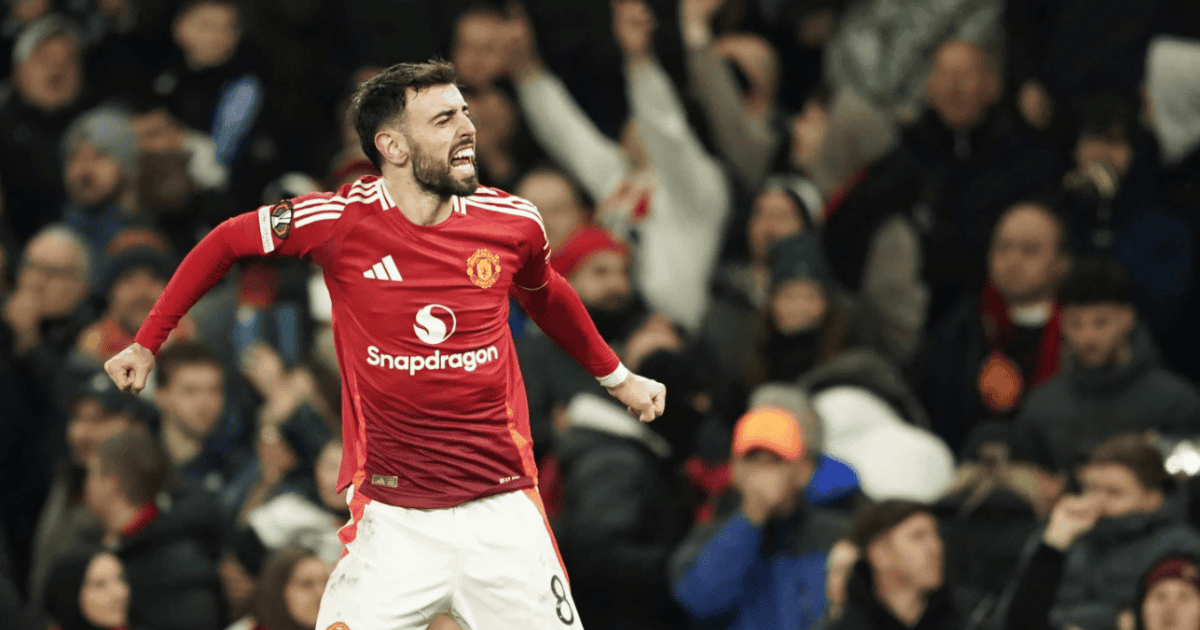Manchester United remonta ante los Rangers