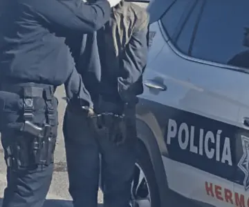 Detienen a sujeto por exhibir sus partes íntimas a menores en Las Minitas