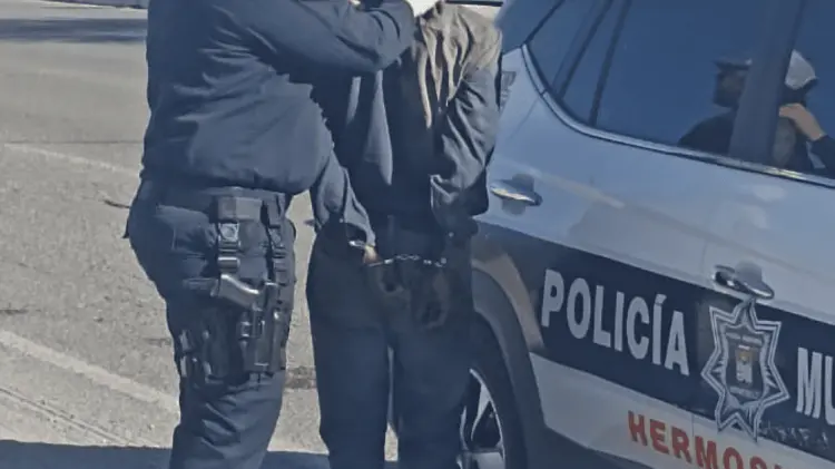 El guardia de seguridad retuvo al joven hasta el arribo de la Policía Municipal. (Foto: Archivo)