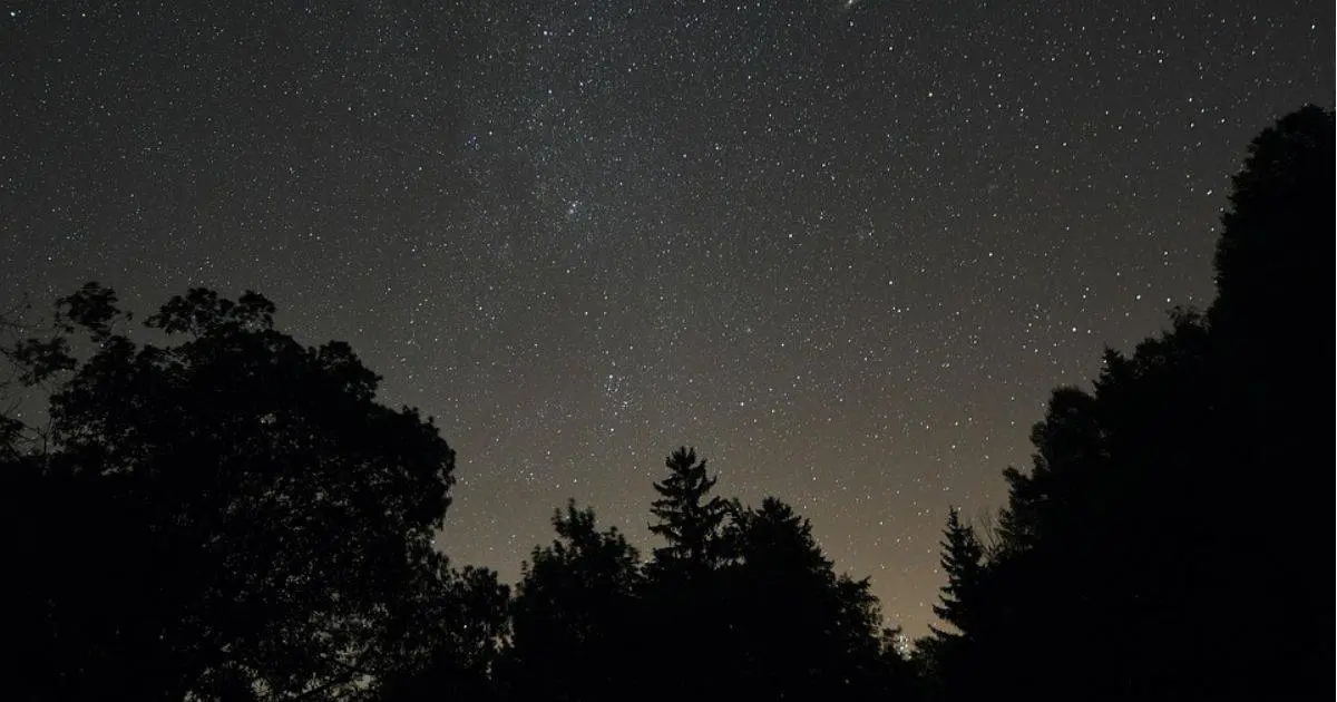 Alineación planetaria: así puedes distinguir planetas de estrellas en el cielo