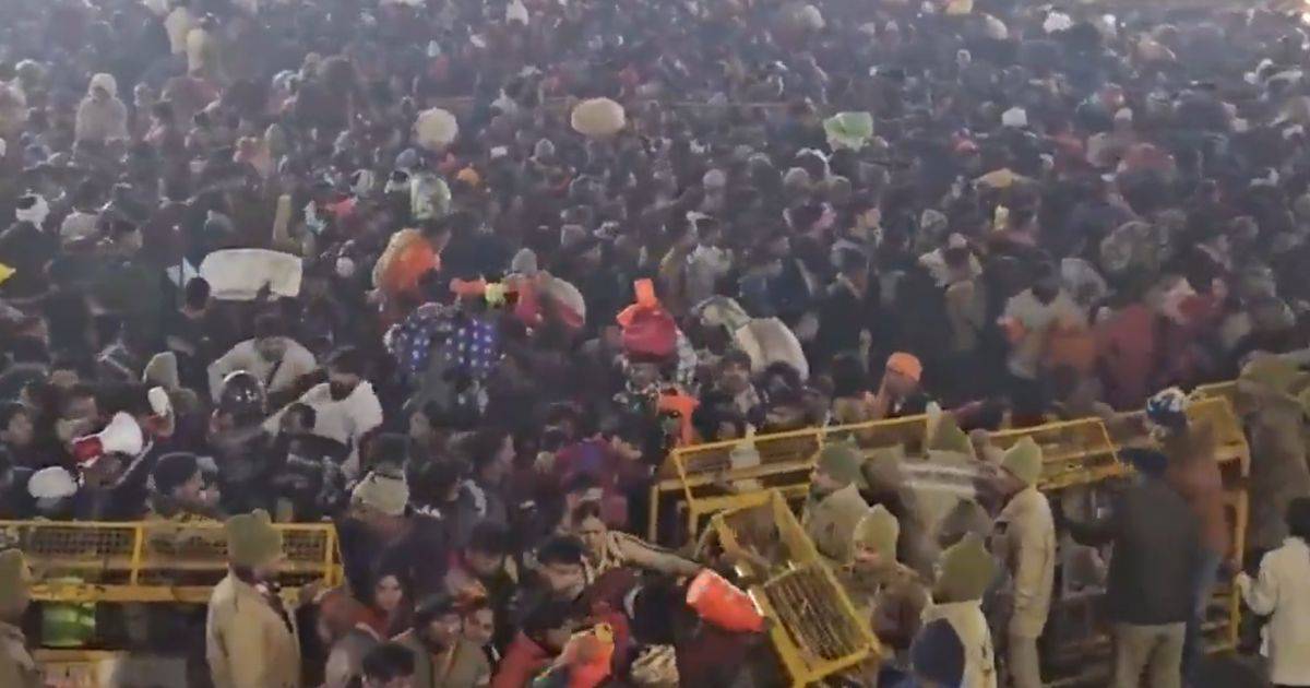 Estampida masiva en evento religioso deja 15 personas muertas en la India