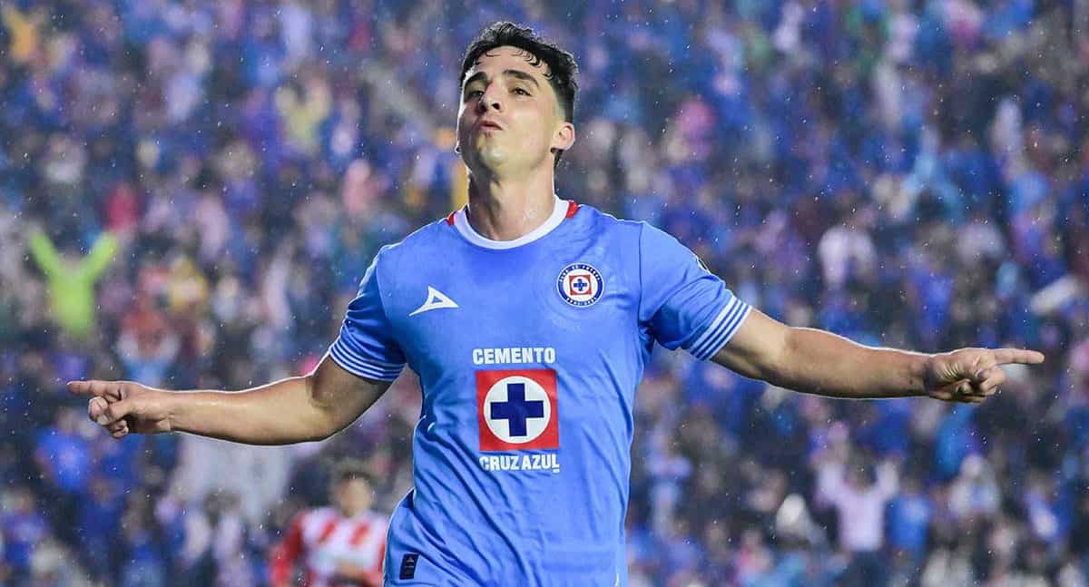 Faravelli genera polémica con su celebración tras la salida de Anselmi