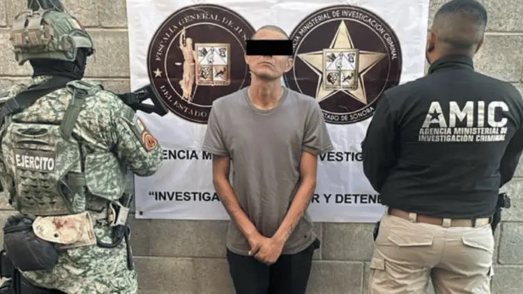 A Luis Alberto ‘N’ el aseguramiento de 18 envoltorios con droga. Foto: Especial.