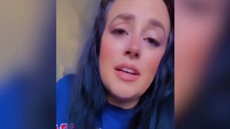 La usuaria @hot_taker_melody causó polémica en redes sociales. (Foto: Captura de video)