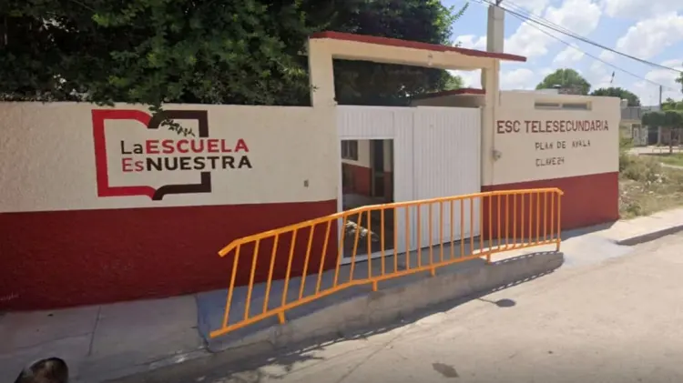Los hechos ocurrieron en la telesecundaria Plan de Ayala del municipio Rioverde. (Foto: Google Maps)
