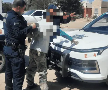 Detienen a jóvenes por portar drogas 