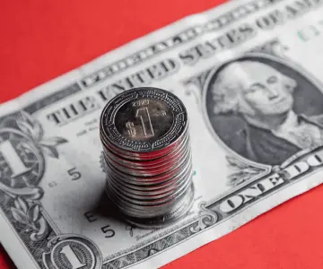 Dólar se dispara tras anuncio de aranceles