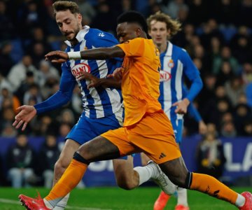 Espanyol saca triunfo al Madrid