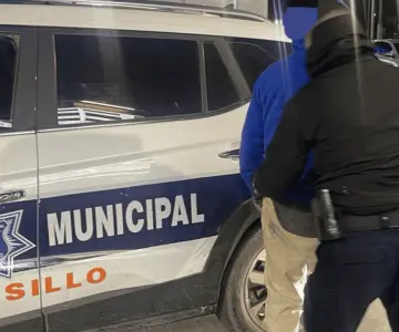 Hombre amenaza de muerte a su esposa por préstamo de dinero