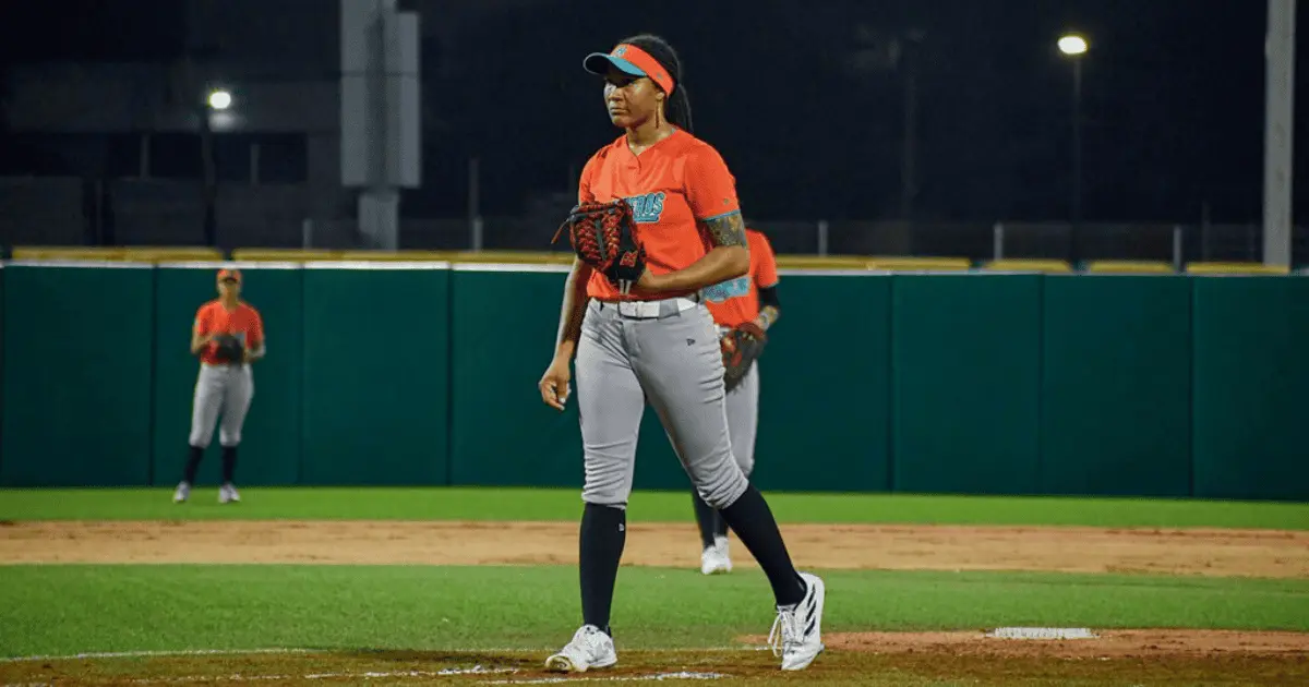 El Águila vence en extrainnings a Naranjeros y se queda con la serie