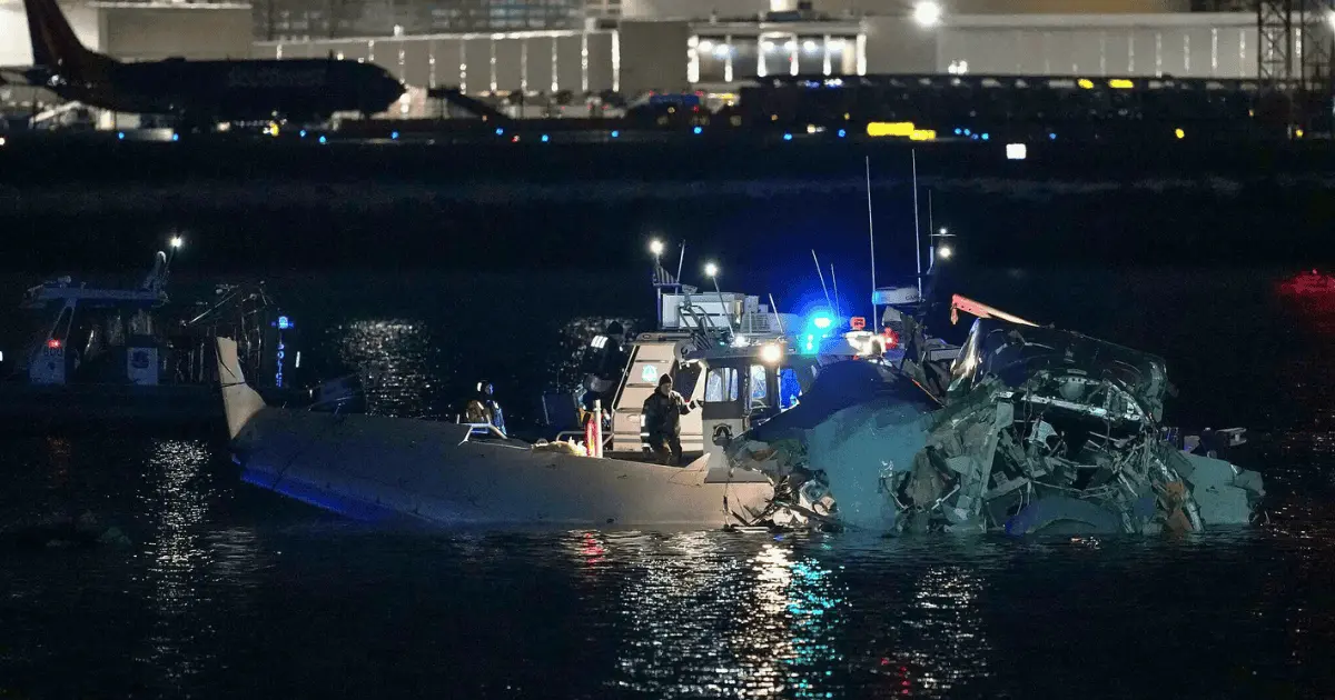 Recuperan todos los cuerpos del accidente aéreo en Washington D.C.